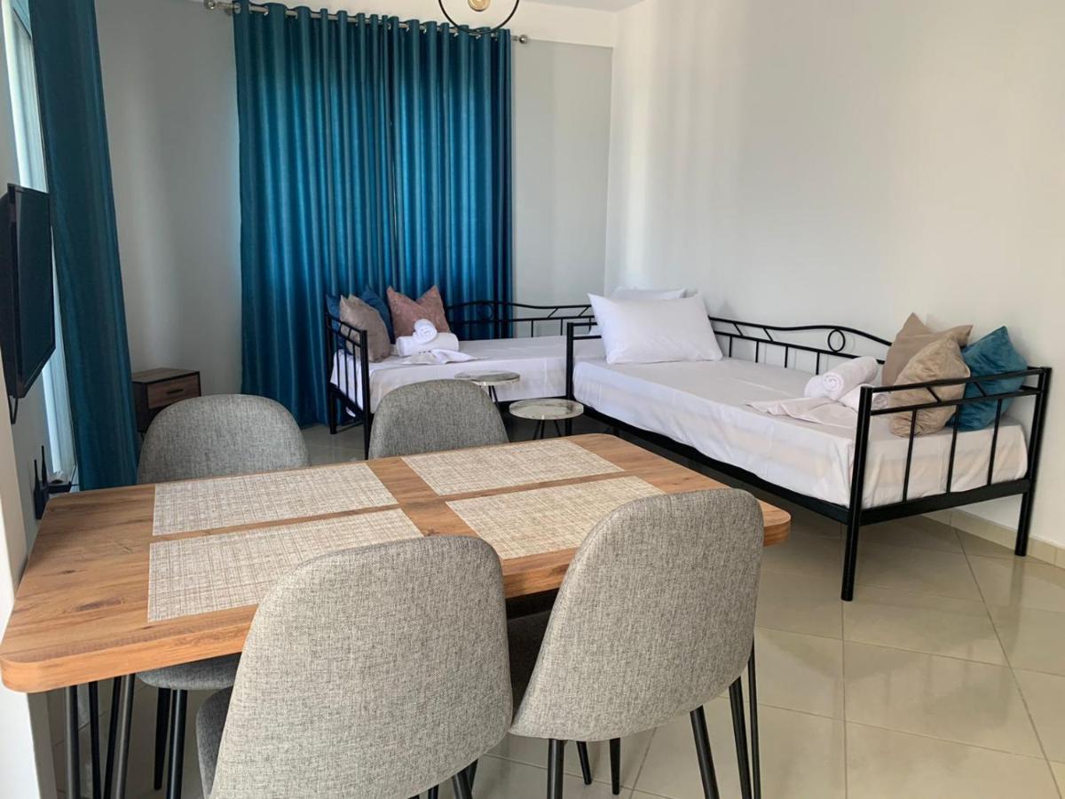 Mediterranean Apartments Himarë Dış mekan fotoğraf